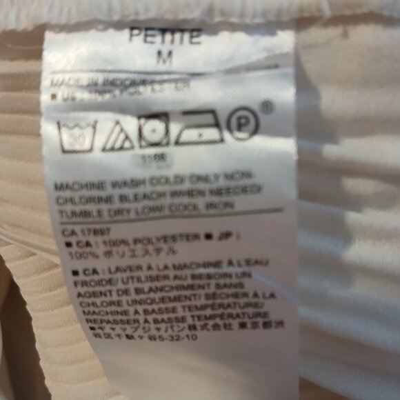 Banana Republic Factory Women's Pleated Sleeveless Blouse Ivory SZ PM - Picture 8 of 8